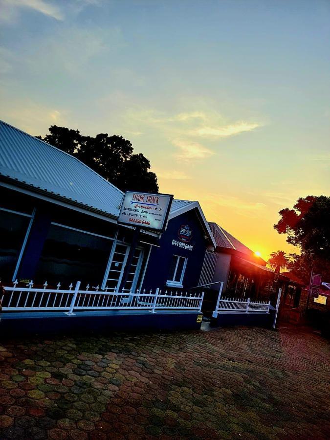 Shark Shack Backpackers Hostel Мозел Бей Екстериор снимка